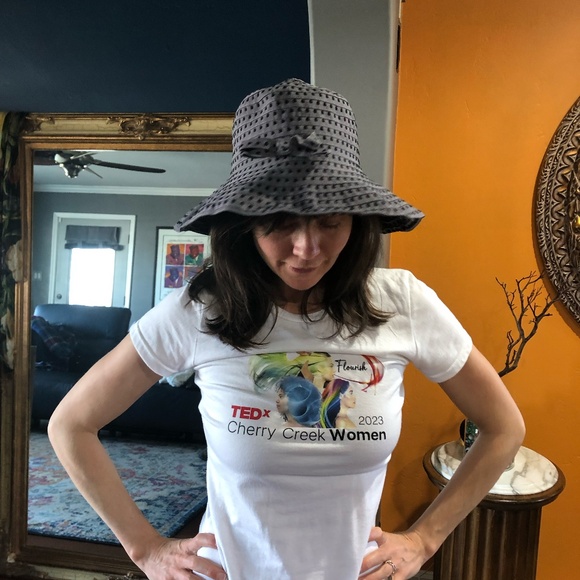 August Bucket Hat - Picture 2 of 5